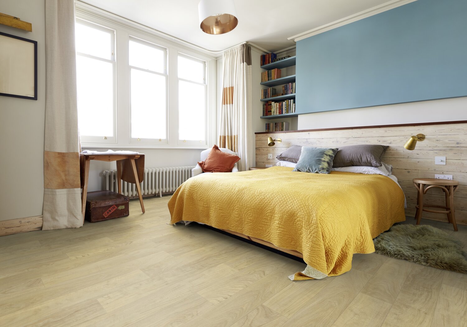 RS36857_ALOHA BLOND BEDROOM.jpg