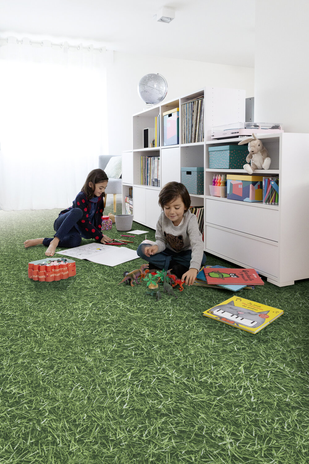 RS37999_cricket-green-kids-play.jpg