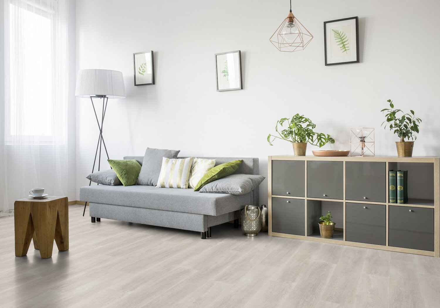 Cognac blanc - Livingroom.jpg