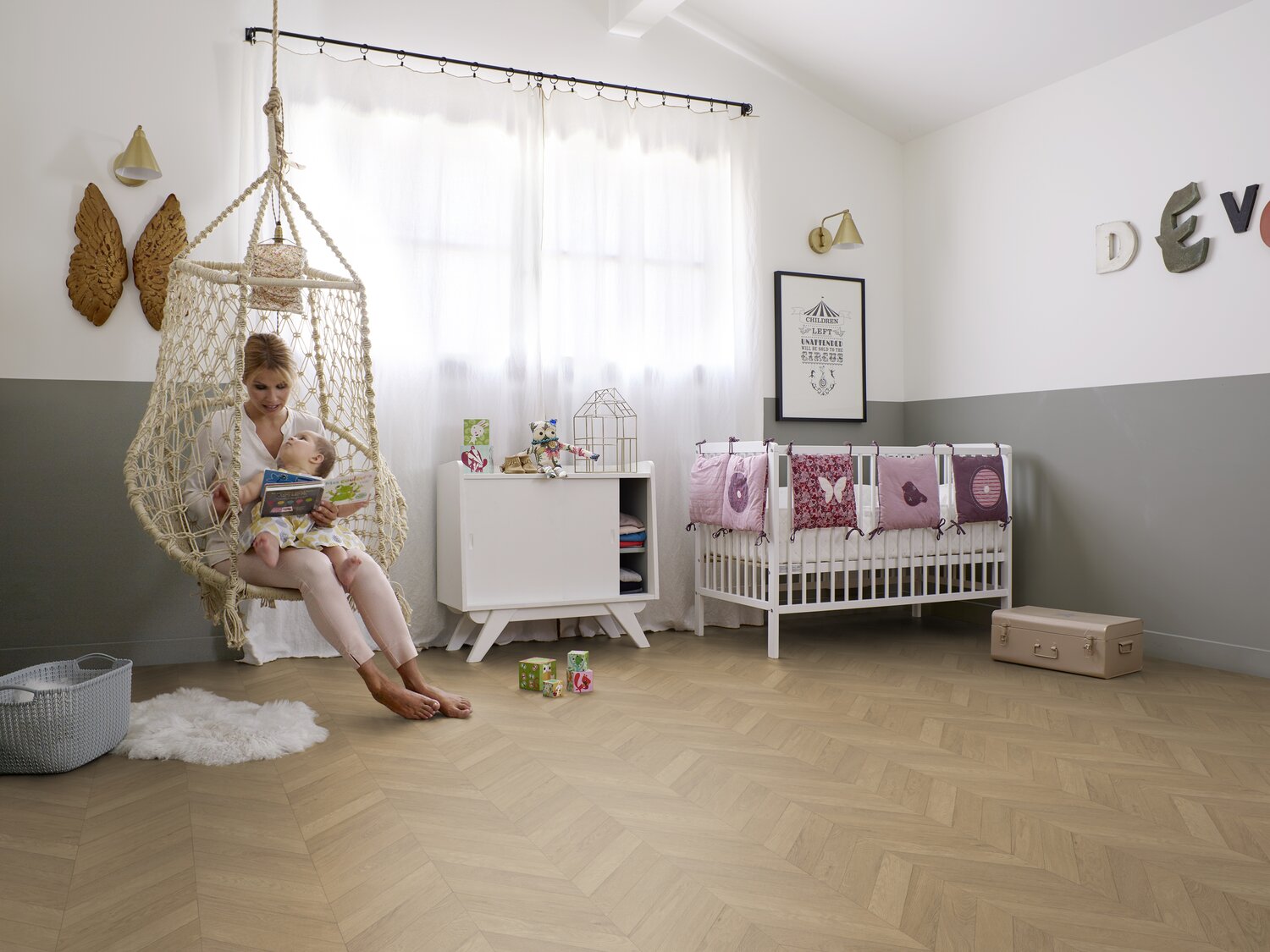 Azay gold - Bedroom.jpg