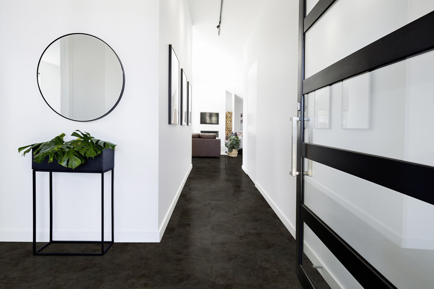 RS41009_Tavla Dark Dry Back Hall.jpg