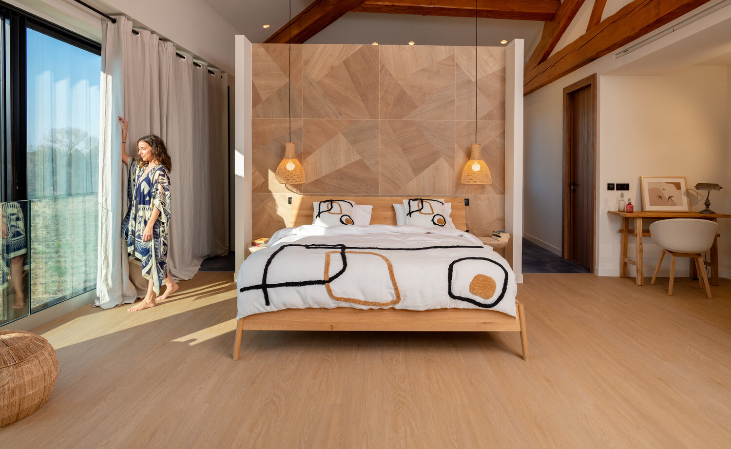 RS42073_Blomma Beige DB - bedroom-lpr.jpg